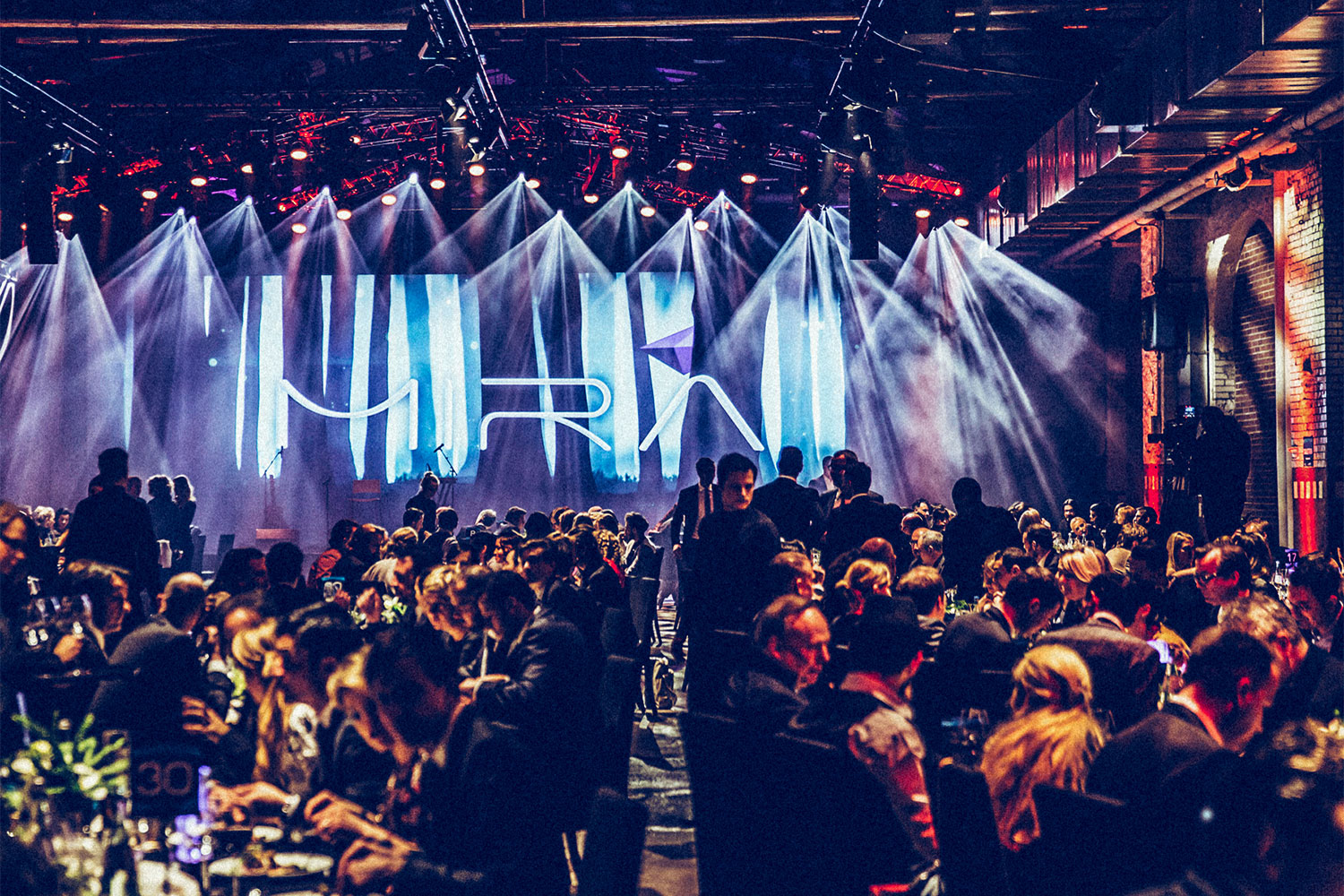 StudioNOW, sky, sky deutschland, mira, award, show, Dave Salmoni, Christina Rann, Monica Lierhaus, Collien Ulmen, stage, stagedesign