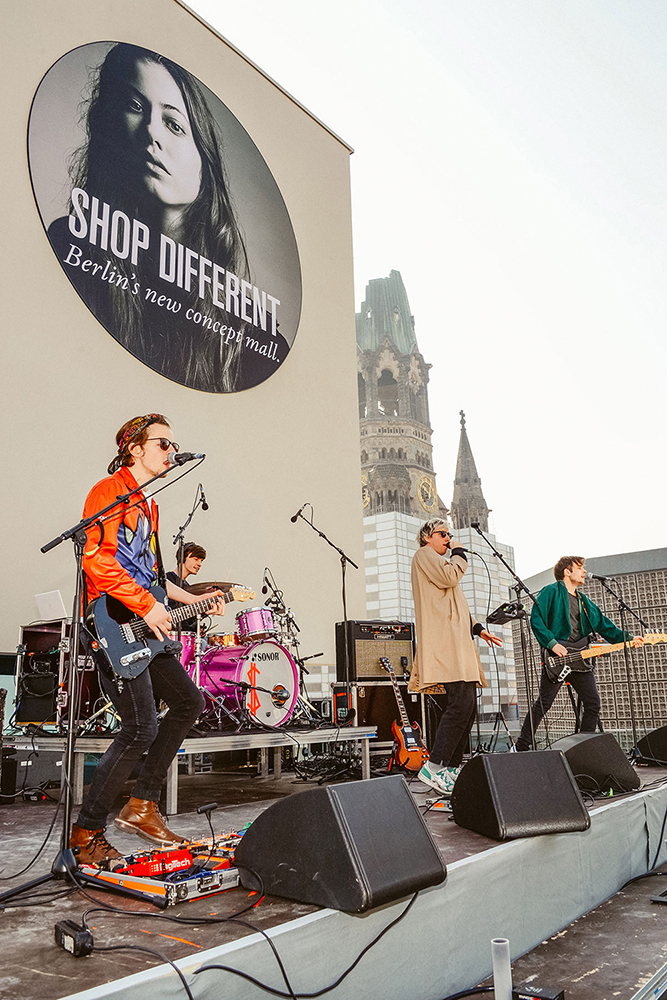 StudioNOW, Bikini, Bikini Berlin, Opening, Buzzer, Exklusive, Bilderbuch, Band, Live, Gig, rooftop, concept, mall