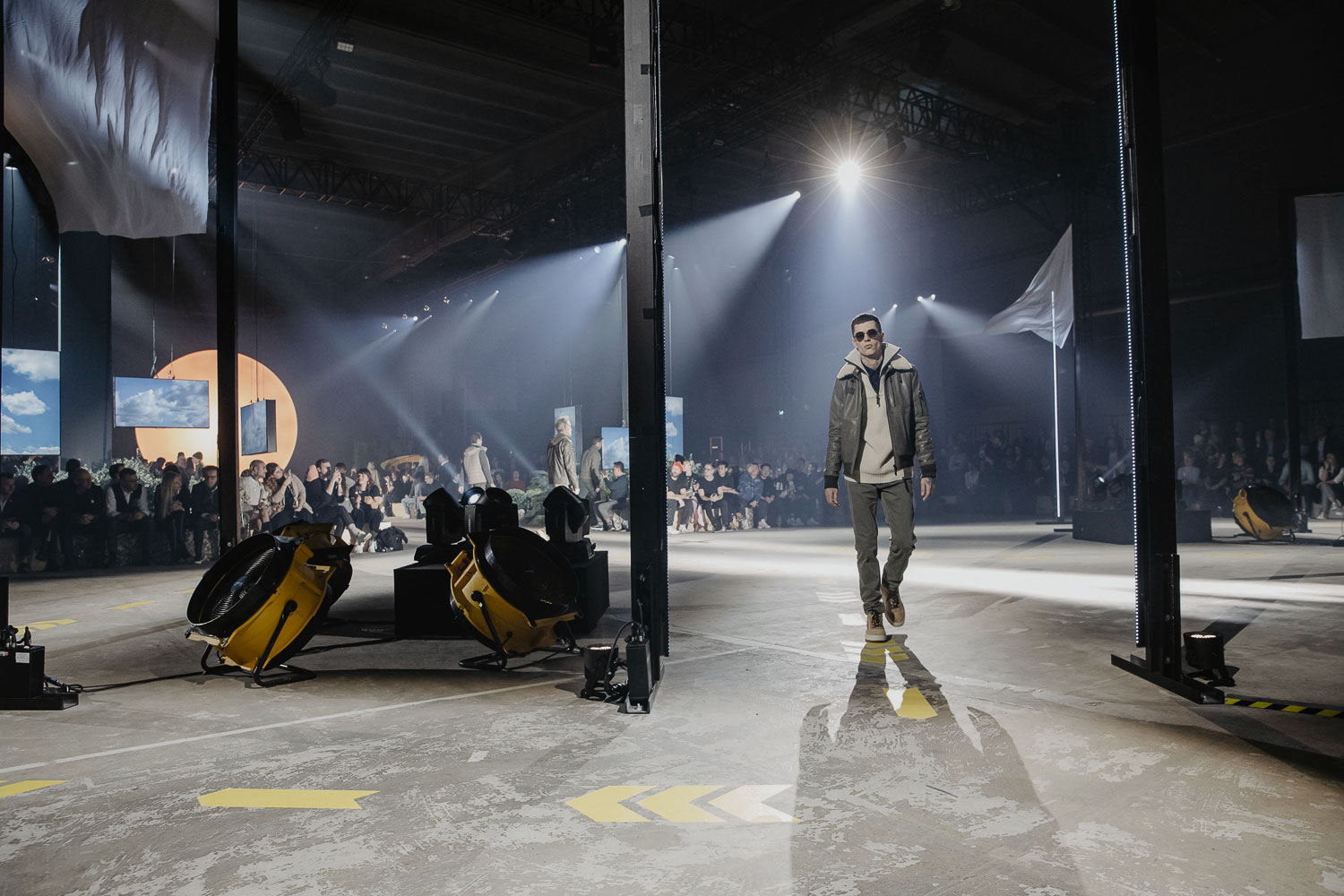 StudioNOW, Studio, Now, Camel, active, Camelactive, Camel Active, Fashion, Show, Design, Walk, Collection, Kollektion, Models, Herbst, Winter, 2020, Model, Sun